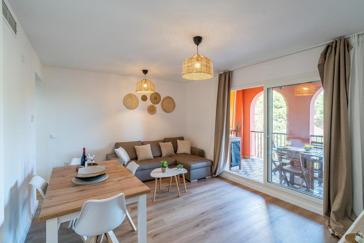 Casa Vela, Golf, ,pool, Wifi, Ac, Superb View ! Apartment Benalmadena